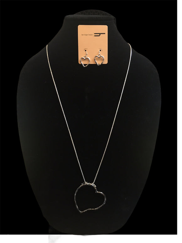 Silver Heart Necklace Set